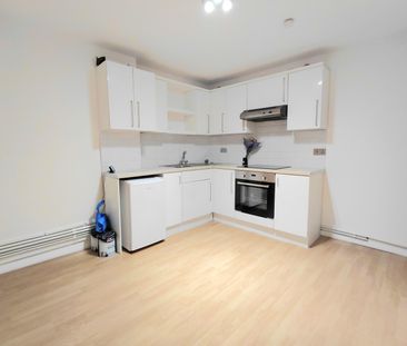 Salisbury Road, Barnet, EN5 4JL - Photo 2