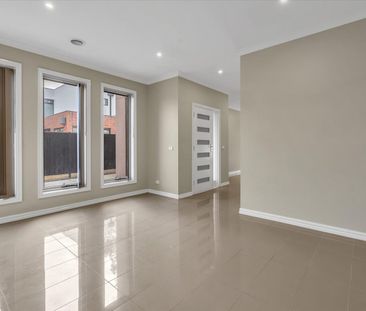 8 Lunn Court, Altona Meadows VIC 3028 - House For Rent | Domain - Photo 1