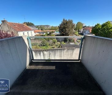 Location Appartement 2 pièces 28m² CHOLET 49300 - Photo 2