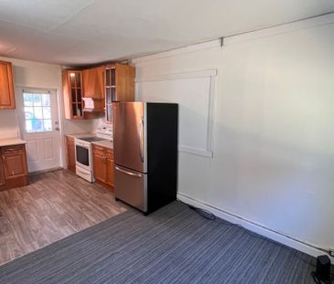 One Bedroom On Acreage - Photo 4