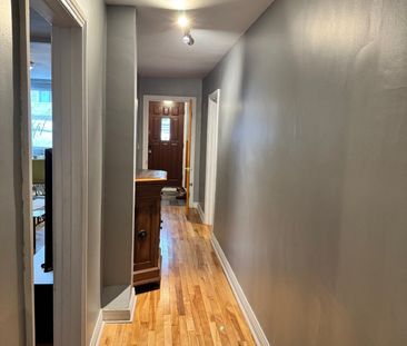 Maison de plain-pied à louer, Montréal (Ville-Marie) - Photo 2