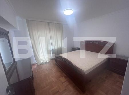 Apartament cu 3 camere, 100 mp, centrala termica, zona Billa - Fotografie 2