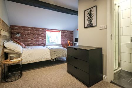 1 bedroom in a house share to rent - Photo 5