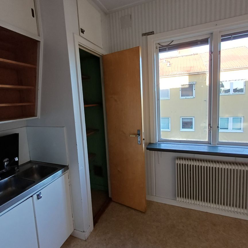 Gyllenhakes väg, Trollhättan - Photo 1