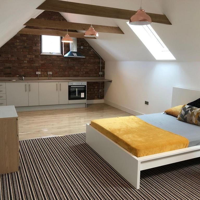 Studio to rent - Photo 1