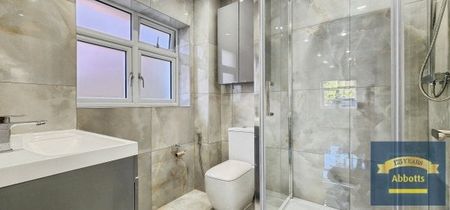 The Annexe, Shrub End Road - Photo 4