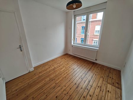 Location Maison 5 pièces 92m² LOOS 59120 - Photo 2