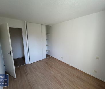 Location Appartement 2 pièces 48m² GAILLAC 81600 - Photo 4