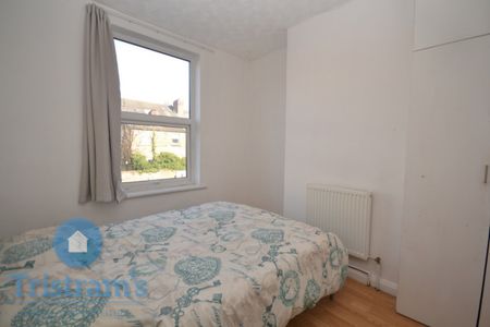 6 bed Mid Terraced House for Rent - Photo 4