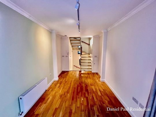 1 bedroom townhouse to rent - Photo 1