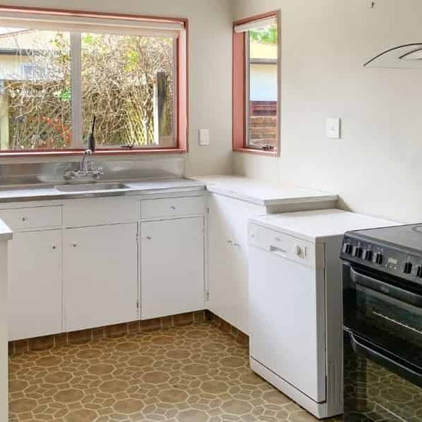 Quiet, Convenient & Perfect for Small Families - Photo 1