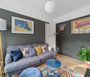 3 Bed Semi-Detached House, Coleridge Road, E17 - Photo 2