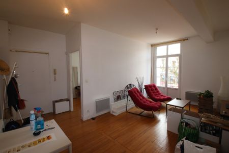 Location Appartement 3 pièces 55m² - Photo 3