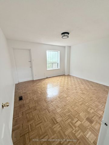For Lease - 1547 O'connor Drive Unit# A, Toronto, Ontario - Photo 3