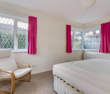 16 Glentoye Park, Jordanstown, Newtownabbey, BT37 0RW - Photo 3