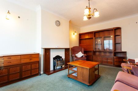 2 bedroom semi-detached bungalow to rent - Photo 3