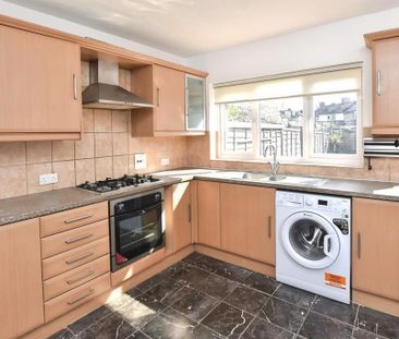 2 bedroom end of terrace house to rent - Photo 5