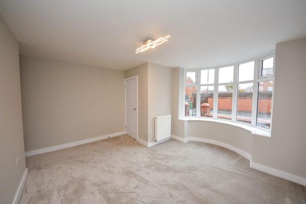 3 bedroom end of terrace house to rent - Photo 1