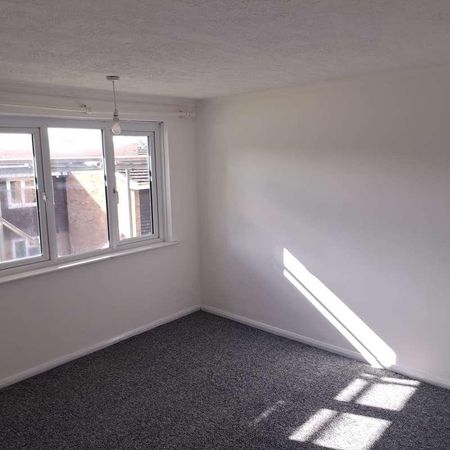 Old Bridge Walk, Rowley Regis, B65 - Photo 5
