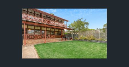 Brilliantly Located! An Idyllic Lifestyle Awaits! - Photo 5