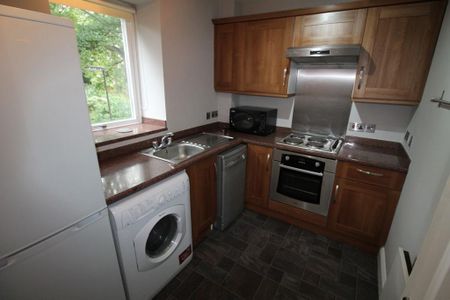 2 bedroom flat to rent - Photo 4