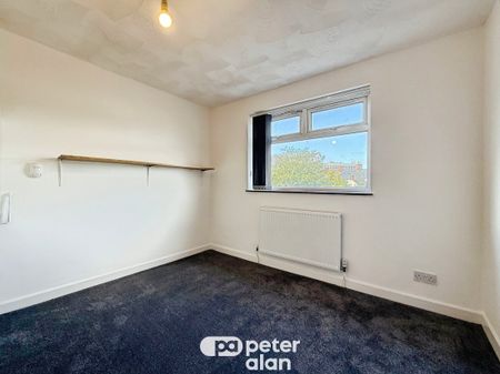 Moira Place, Place, CARDIFF - Photo 3