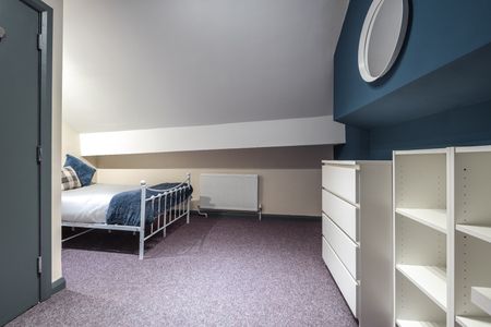 4 Bed Terraced House, Edinburgh Road, L7 - Photo 5