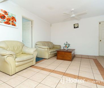 Spacious 5-Bedroom Family Home in Sought-after Forest Lake A Perfec... - Photo 1