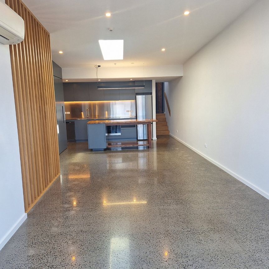 43D Nelson Street, Petone - Photo 1