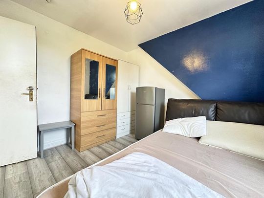 4 bedroom maisonette to rent - Photo 1