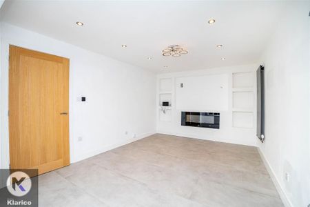 4 bedroom detached house to rent - Photo 4