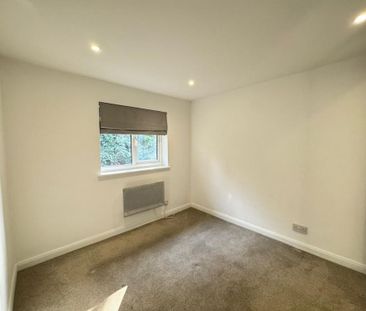 2 bedroom semi-detached house to rent - Photo 4