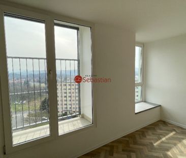 Pronájem bytu 3+1 100 m² - Photo 1
