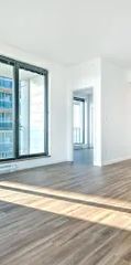 1 room apartment of 62m² in Montreal - Photo 2