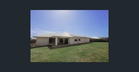 Modern Living in Bundaberg East – Comfort, Style & Space - Photo 2