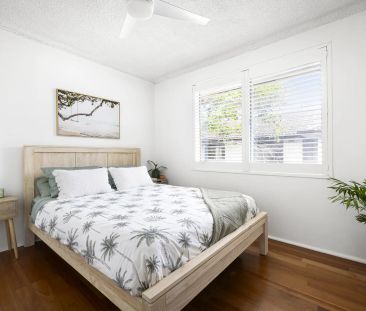 A Private Top Floor Retreat Placed For An Enviable Beach Life - Photo 2