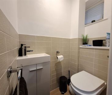 Laidon Square - Photo 3