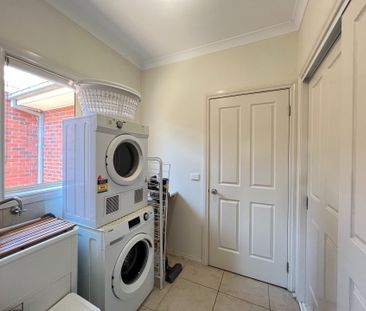 Modern 3 Bedroom Unit - Photo 1