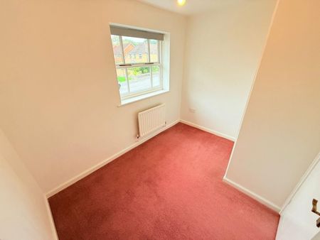 3 bedroom House To Let - Photo 4