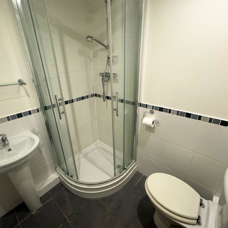 1 Bedroom Apartment - Photo 1