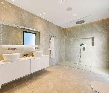 7 bedroom luxury Villa for rent in Estepona, Spain - Photo 5