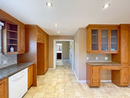 385 Fletchers Road, Beaconsfield, QC H9W - Photo 3