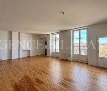 TRÈS BEL APPARTEMENT FAMILIALE EN PARFAIT ÉTAT AVEC TERRASSE ET GARAGE - Photo 2