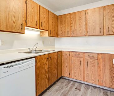 Renovated Suite - 2 Bedroom - Photo 2