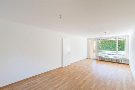 Wohnen in Stadtnähe mit Ausblick ins Grüne - Photo 2