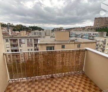 Appartement avec 3 chambres et balcon, à proximité des commerces et... - Photo 1