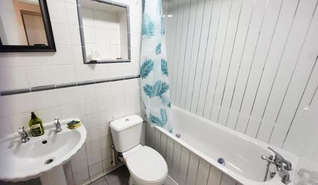 Mandeville Court, London - Photo 4