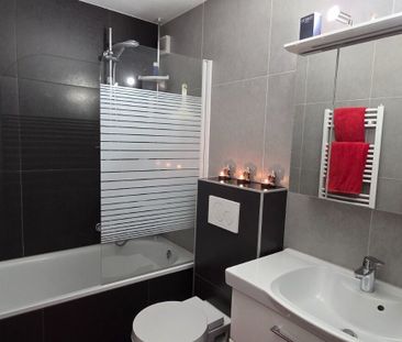 Appartement lumineux de 3,5 pièces en attique - Photo 5