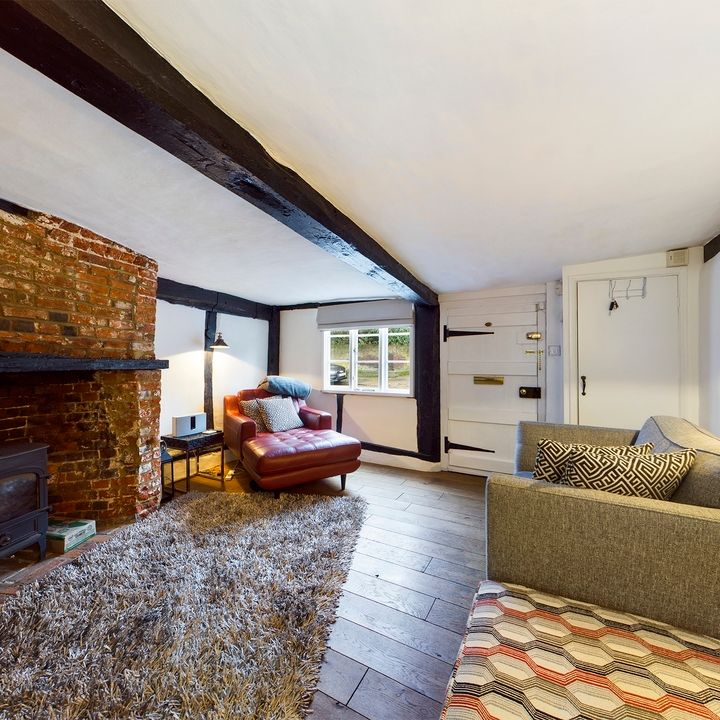 2 bed cottage to rent in High Street, Amersham, HP7 0EB - Photo 1
