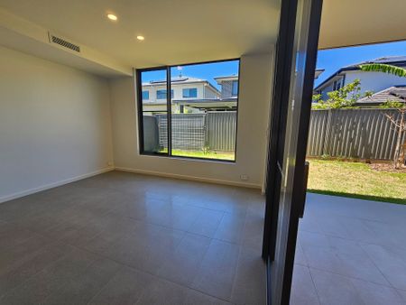 Immaculate Four Bedroom Quality Family Home - Photo 2